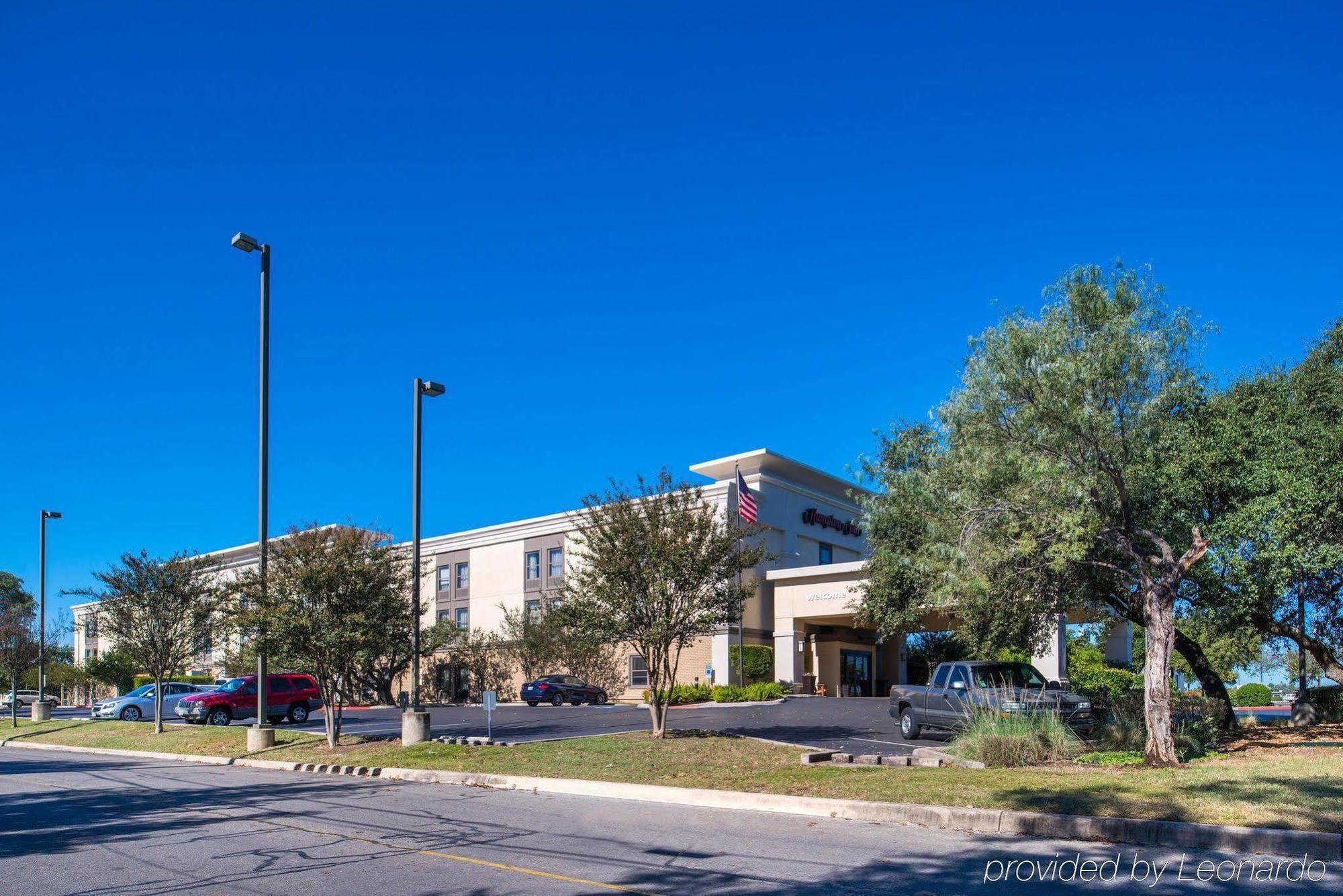 Hampton Inn San Antonio Stone Oak Exterior photo